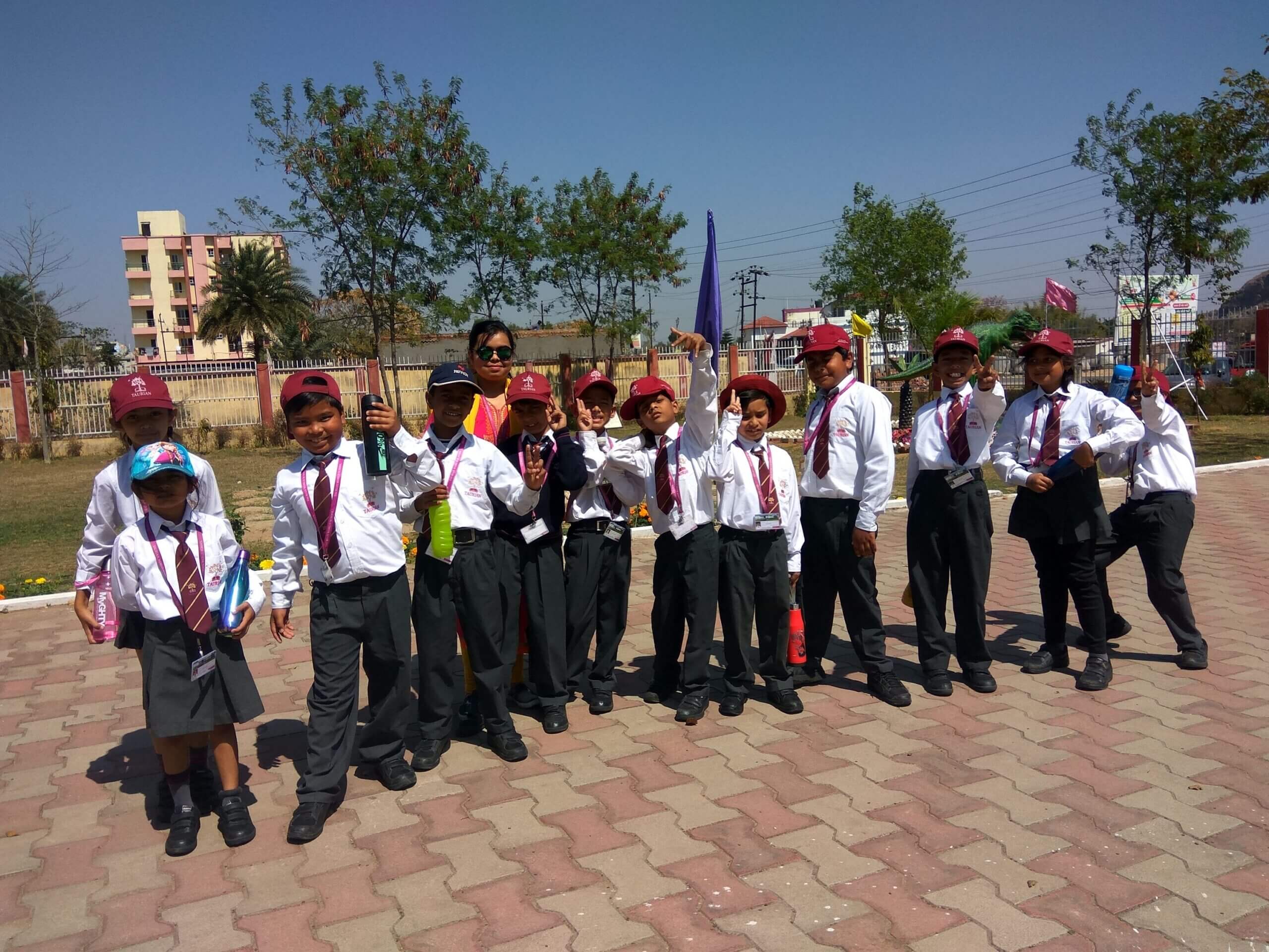 Grade LKG, UKG & II – Educational tour to ‘Science City’ on 1st March 2018